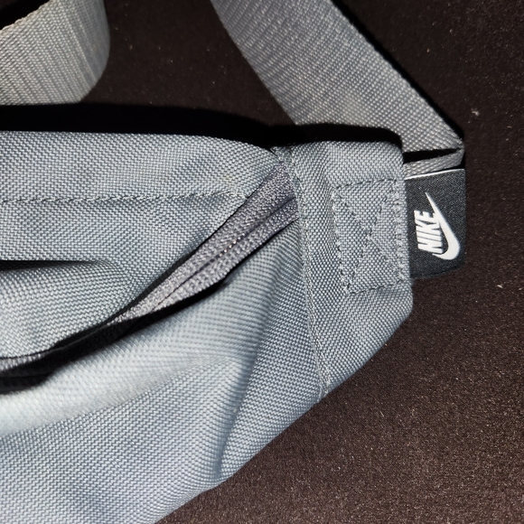Nike Waist bag - Picture 3 of 6